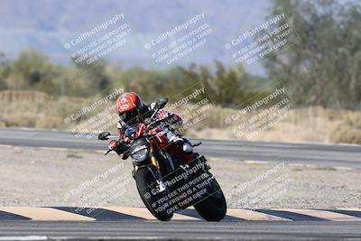 media/Dec-01-2025-Moto Forza (Mon) [[2daa91e15f]]/3-Beginner Group/Session 3 (Turn 3)/